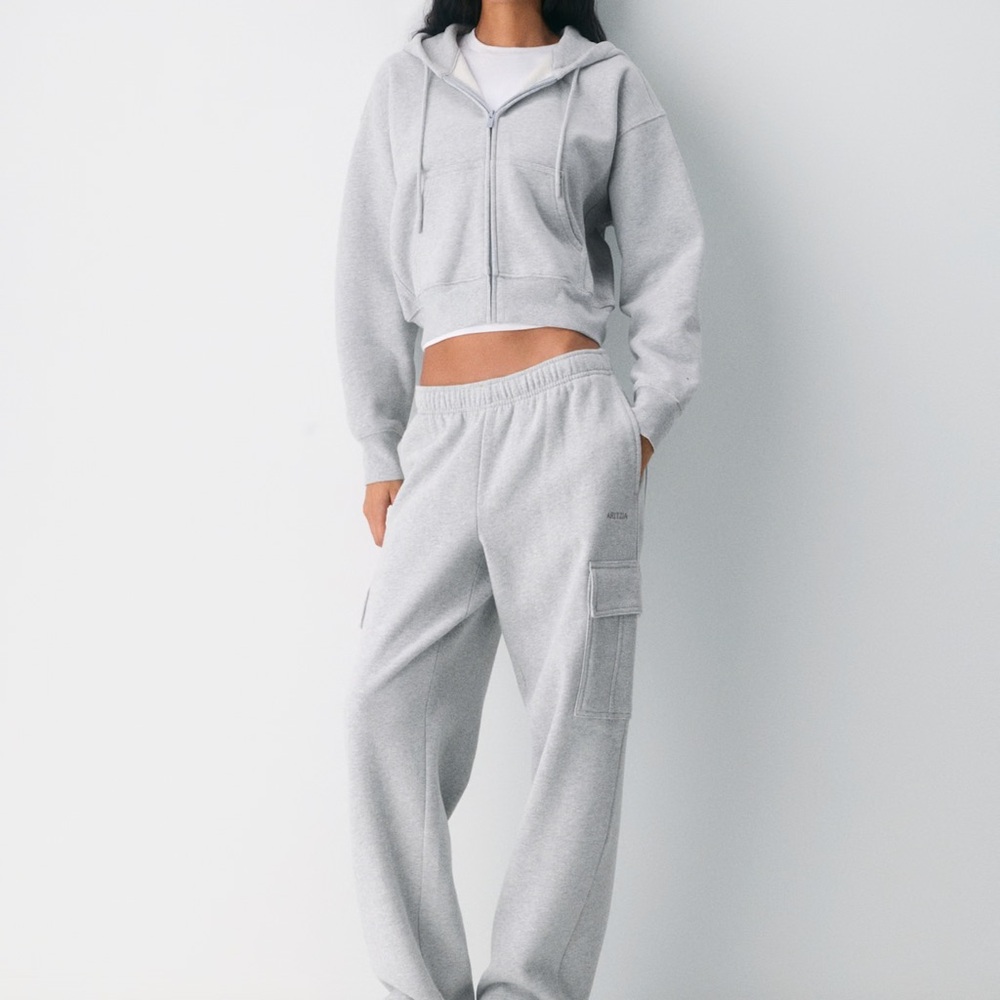 Aritzia TNA Boyfriend Boxy Zip Hoodie size xxs